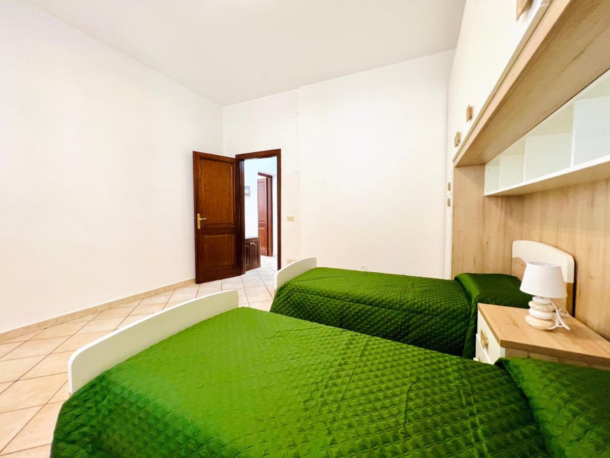 Villa Genova Carini Buitenkant foto